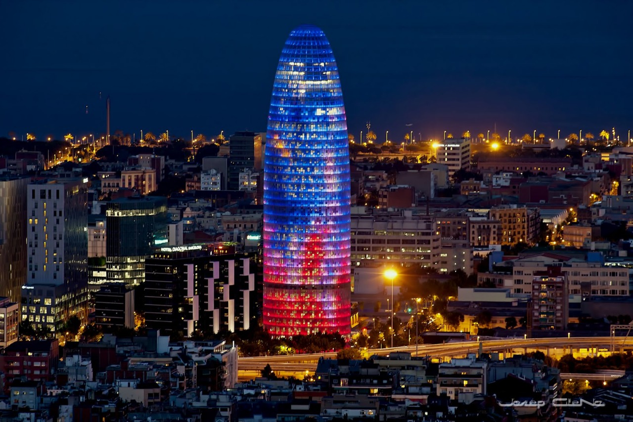 http://www.tripandrate.com/content/images/barcelona/places/agbar-tower.jpg